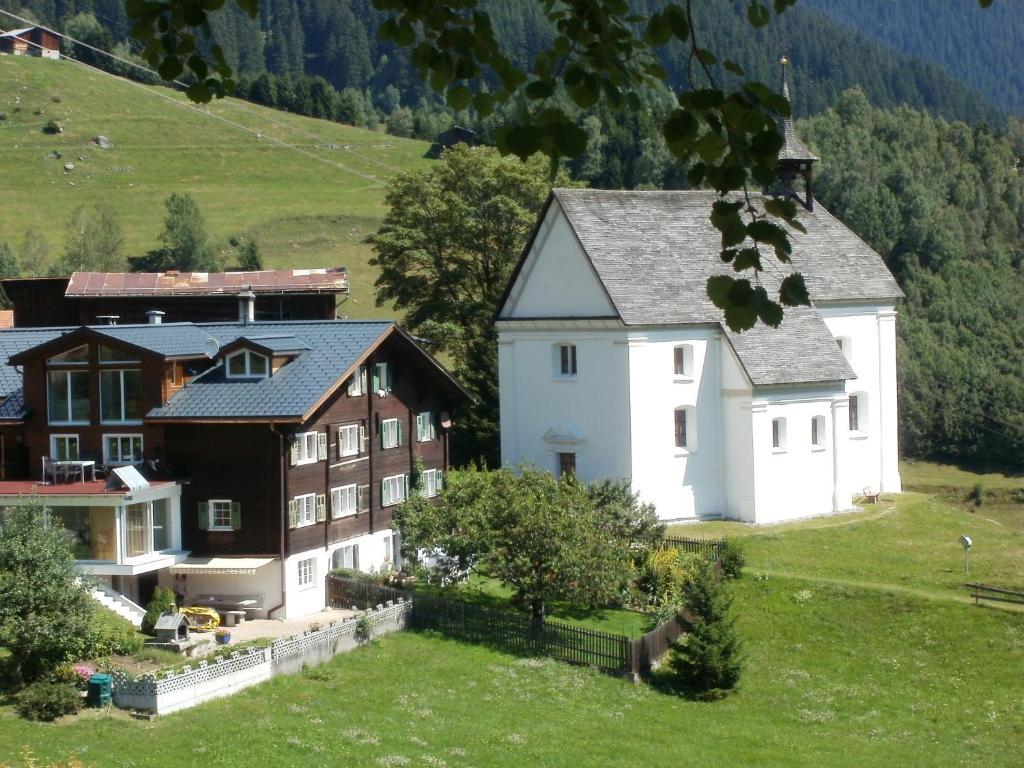 Hotel Pez Ault Disentis Exterior foto