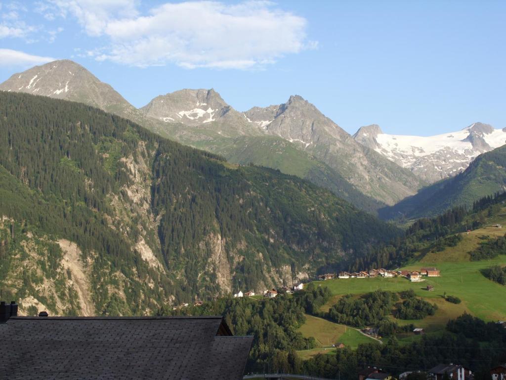Hotel Pez Ault Disentis Exterior foto