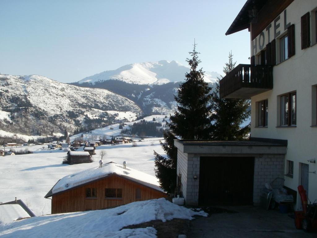 Hotel Pez Ault Disentis Exterior foto