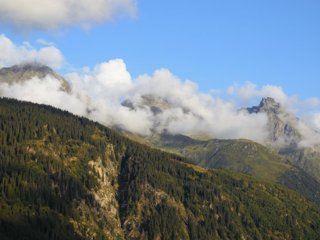 Hotel Pez Ault Disentis Exterior foto