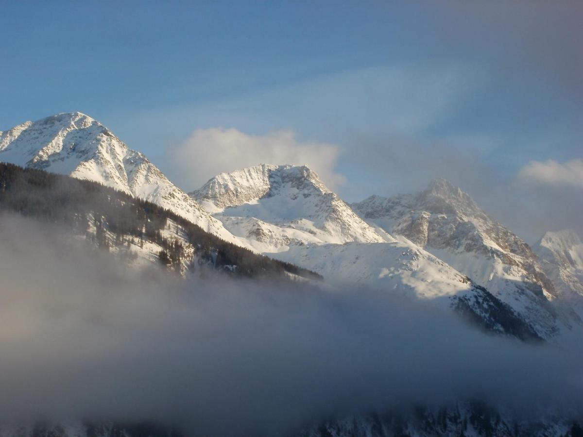 Hotel Pez Ault Disentis Exterior foto